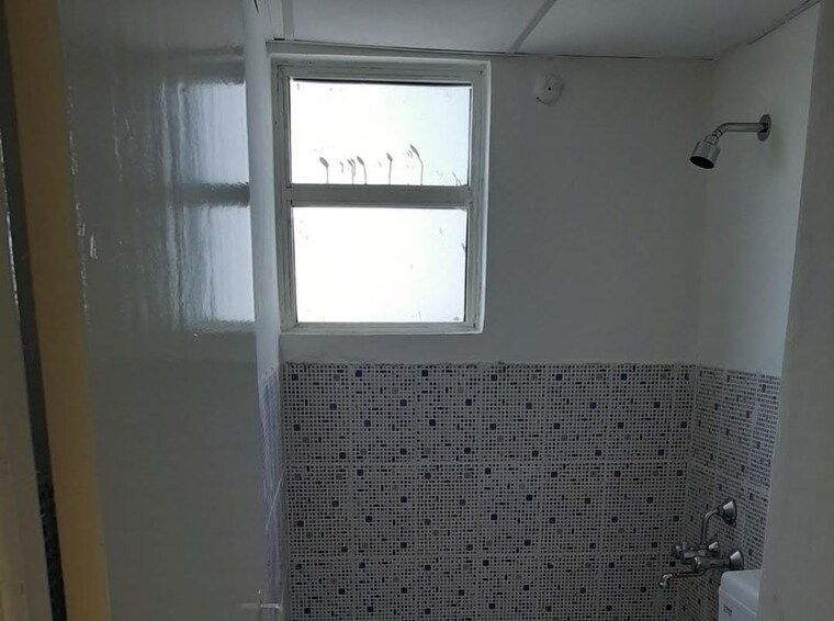 Room, rof-aalayas 2 Bedroom 600 Sq.Ft. Apartment In Sector 102 Gurgaon 10300121