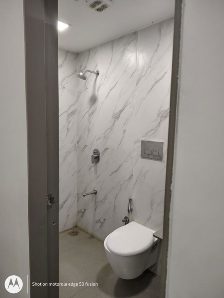 Bathroom, lotus-trade-centre Commercial Office Space 4500 Sq.Ft. In Andheri West Mumbai 9146951