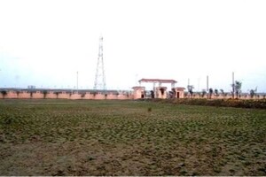 Plot Area in  Plot at Kasna – for Sale