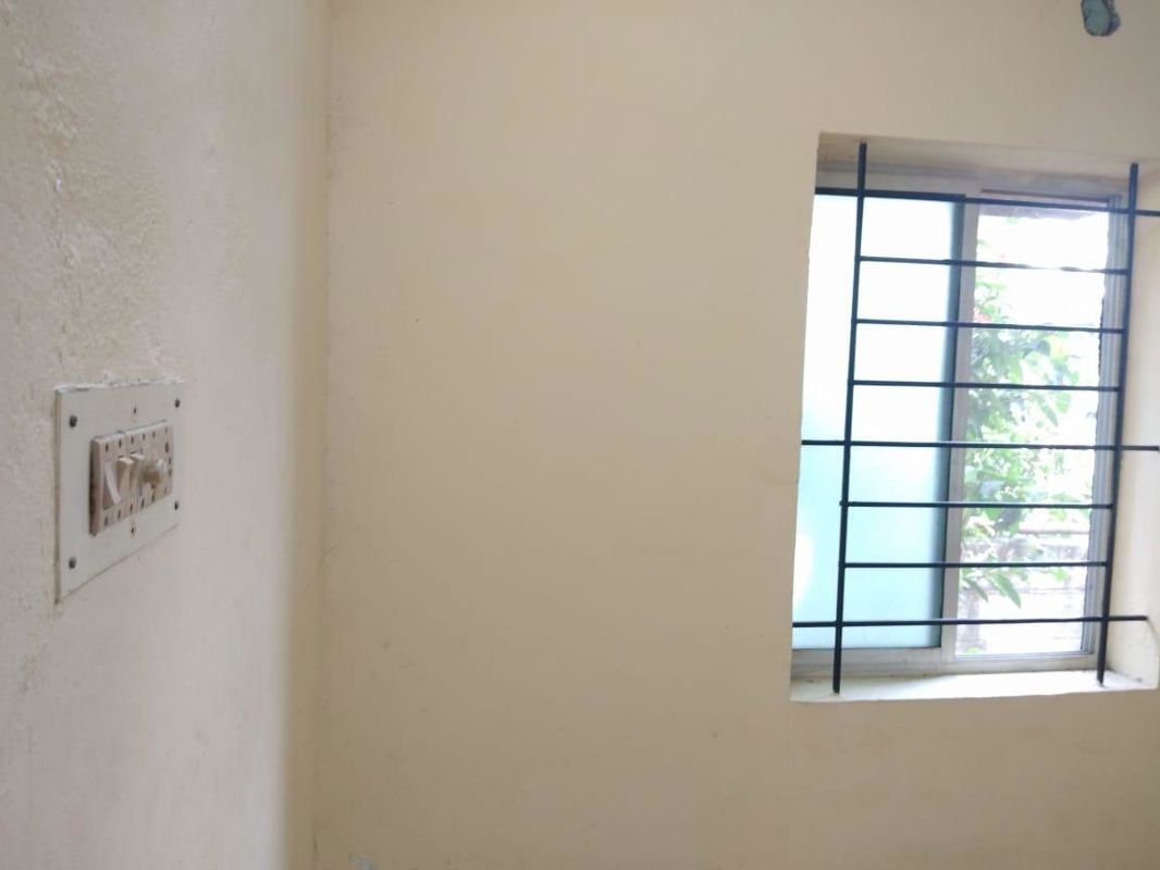 1 BHK + Extra Room Apartment For Rent in Beliaghata