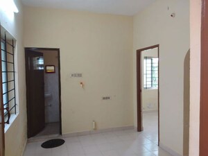 Hall in 1 BHK Apartment at Beliaghata – for Rent