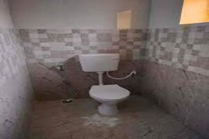 Bathroom in 2 BHK Apartment at Beliaghata – for Rent