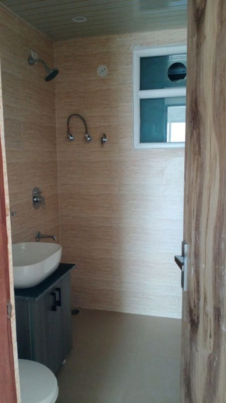 Bathroom, fortune-victoria-heights 3 Bedroom 1850 Sq.Ft. Apartment In Dhakoli Zirakpur 10300415