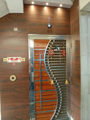 Staircase in 2.5 BHK Apartment at VVIP Homes, Gaur City 2 – for Rent