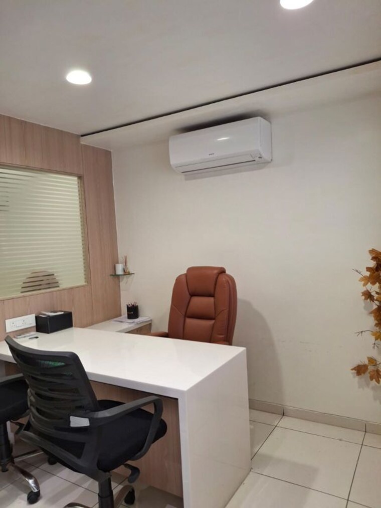 Team Area, zion-z-one Commercial Office Space 1262 Sq.Ft. In Bodakdev Ahmedabad 10300391