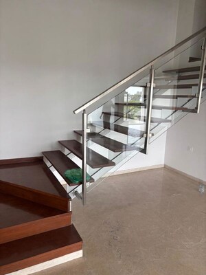 Staircase in 4 BHK Apartment at Pramuk MM Meridian, Jayanagar – for Sale
