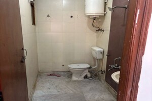 Bathroom in 1 BHK Apartment at Aakash -IV, Gt Road – for Rent