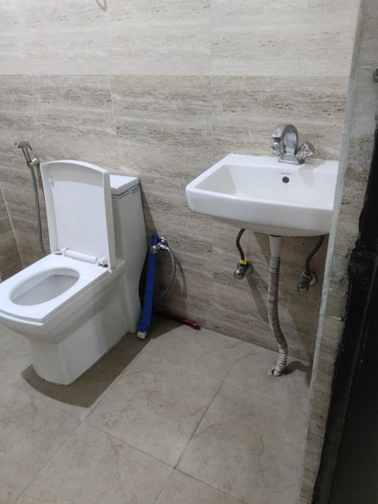 Bathroom, omaxe-r2 3.5 Bedroom 1855 Sq.Ft. Apartment In Gomti Nagar Lucknow 10300607