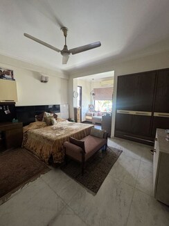 3 BHK + Servant Room Builder Floor For Rent in Safdarjung Enclave
