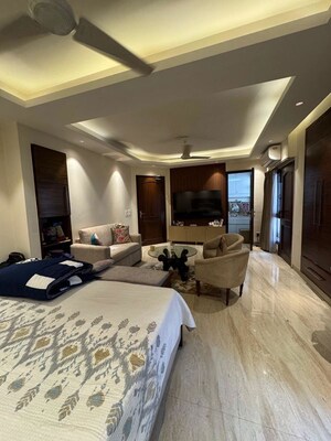 Bedroom in 3 BHK Builder Floor at Safdarjung Enclave – for Rent