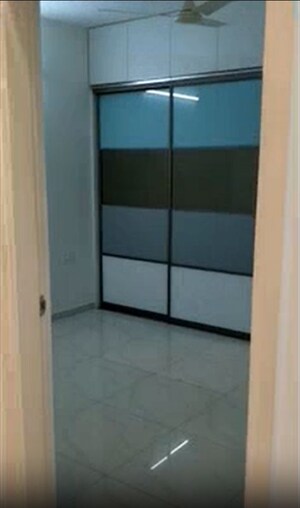 Room in 2 BHK Apartment at Upscale Golden Lotus, Varthur – for Rent