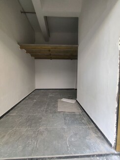 Retail Shop For Rent in Kapur Bawdi