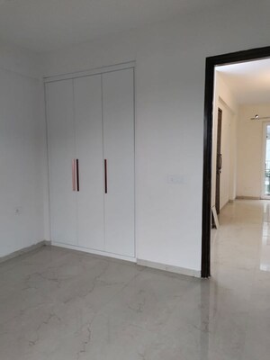 Room in 2 BHK Apartment at DLF Gardencity Enclave, Sector 93 – for Rent