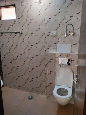Bathroom in 2.5 BHK Apartment at Uppal Metro Park, Sector 3 Dwarka – for Rent