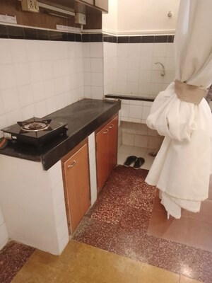 Bedroom in 1 BHK Apartment at Usha Sadan Apartment, Colaba – for Rent