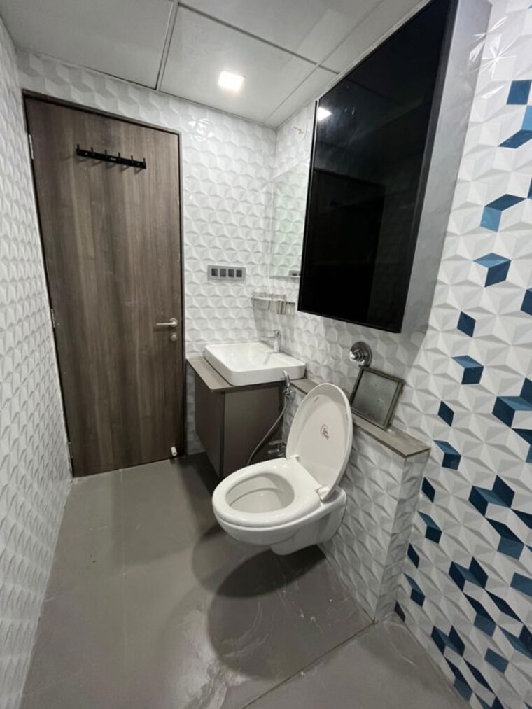 Bathroom, bramhacorp-the-collection 2 Bedroom 1200 Sq.Ft. Apartment In Kalyani Nagar Pune 10301036