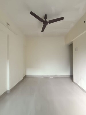 Room in 2 BHK Apartment at New Suresh Apartment, Chembur – for Rent