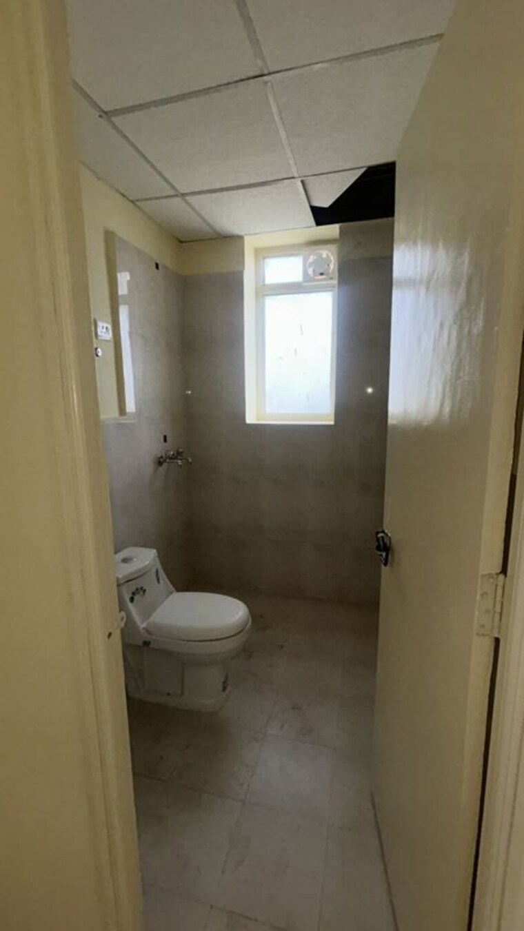 Bathroom, pyramid-altia 3 Bedroom 900 Sq.Ft. Apartment In Sector 70 Gurgaon 10301060