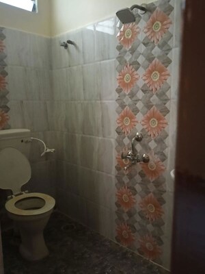 Bathroom in 2 BHK Apartment at Sealdah – for Rent