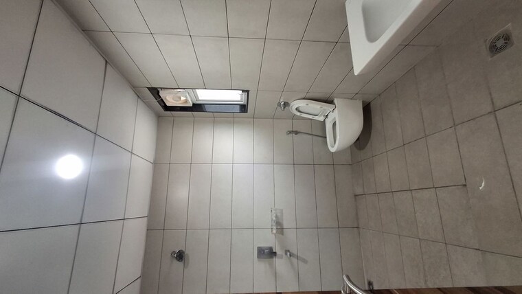 Bathroom, jayabheri-the-summit 3 Bedroom 2124 Sq.Ft. Apartment In Narsingi Hyderabad 10301165