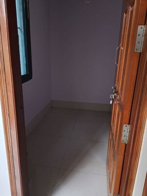  2 BHK Apartment at Sealdah – for Rent
