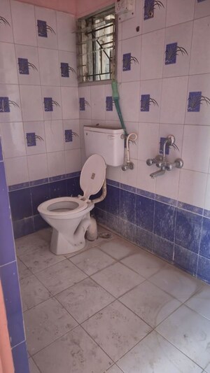 Bathroom in 2 BHK Apartment at Sealdah – for Rent