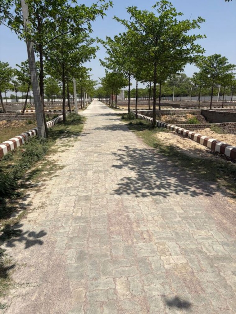 undefined, banthra sikander pur  1000 Sq.Ft. Plot In Banthra Sikander Pur Lucknow 10301259
