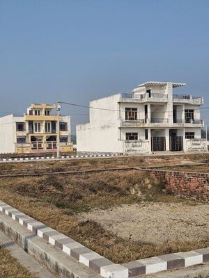  Plot For Sale in Banthra Sikander Pur