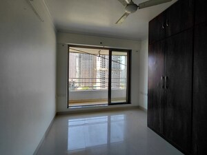 Room in 3 BHK Apartment at The Wadhwa Anmol Fortune, Goregaon West – for Rent