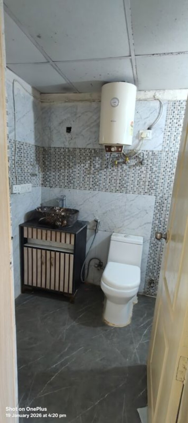 Bathroom, aims-golf-city 3 Bedroom 1450 Sq.Ft. Builder Floor In Sector 75 Noida 10301263