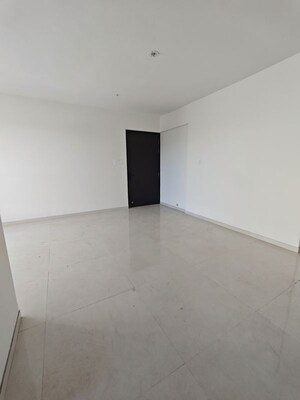 Room in 2 BHK Apartment at Kalina – for Rent