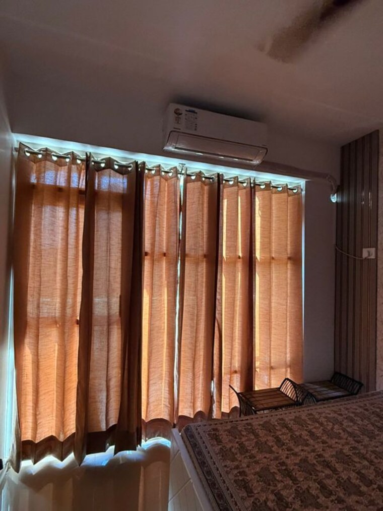 Bedroom, emaar-palm-gardens 3 Bedroom 1500 Sq.Ft. Apartment In Sector 83 Gurgaon 10301328