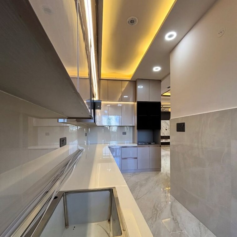 Team Area, sector 49 3 Bedroom 2700 Sq.Ft. Builder Floor In Sector 49 Faridabad 10301392