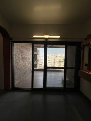 Room in 3 BHK Apartment at Prime Centreo, Kanakapura Road – for Sale