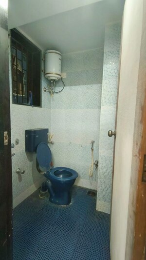 Bathroom in 1 BHK Apartment at Alica Nagar CHS, Kandivali East – for Rent
