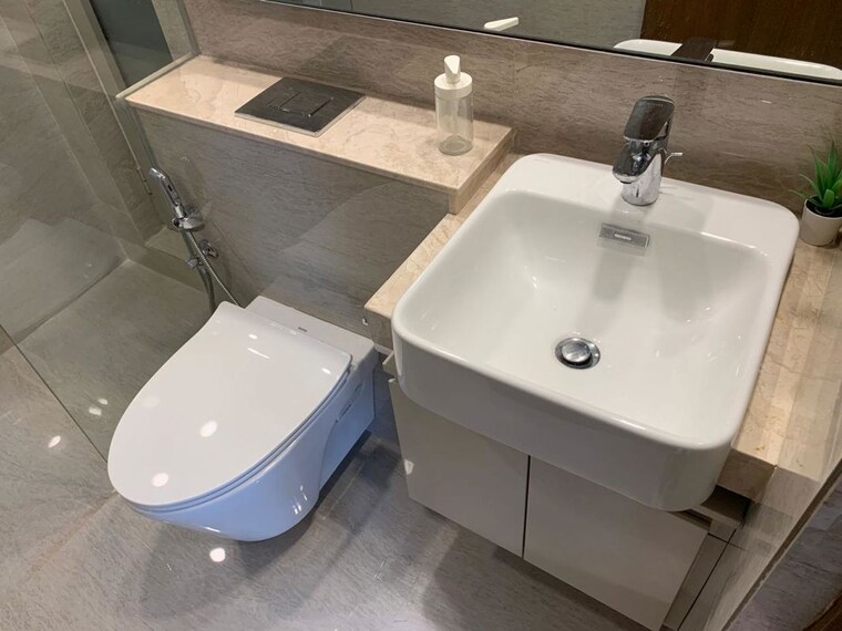 Attached Bathroom, castle-rock 2 Bedroom 1150 Sq.Ft. Apartment In Powai Mumbai 10301390