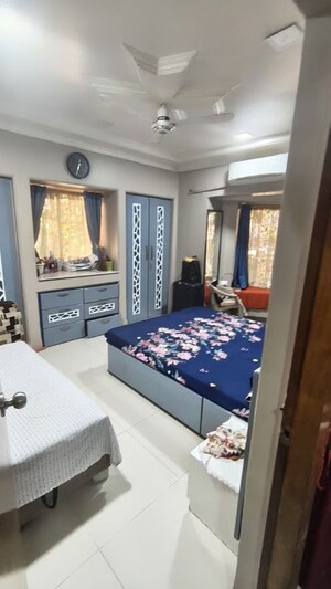 Bedroom in 3 BHK Apartment at Siddharth Estates, Kalyani Nagar – for Rent