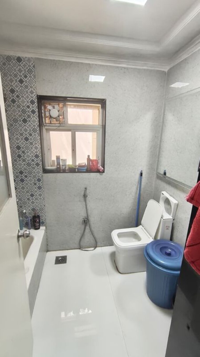 Bathroom, siddharth-estates 3 Bedroom 1900 Sq.Ft. Apartment In Kalyani Nagar Pune 10301334