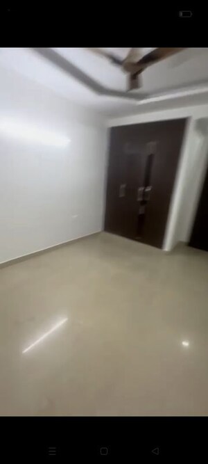 Room in 3 BHK Apartment at Supertech Cape Town, Sector 74 – for Sale