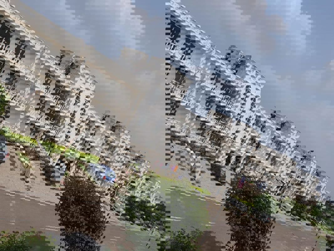 3 BHK + Servant Room 1880 Sq.Ft. Builder Floor in DLF Hyde Park