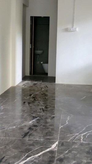 Room in  Office Space at Arihant Residency Sion, Sion – for Rent