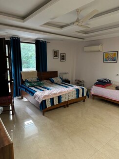 4 BHK + Pooja Room Builder Floor For Rent in Palam Vihar