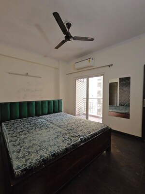 Bedroom in 3.5 BHK Apartment at Aims Golf City, Sector 75 – for Rent