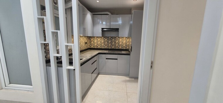 Kitchen, chattarpur 3 Bedroom 1350 Sq.Ft. Builder Floor In Chattarpur Delhi 10301410