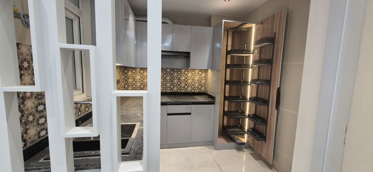 Kitchen, chattarpur 3 Bedroom 1350 Sq.Ft. Builder Floor In Chattarpur Delhi 10301410