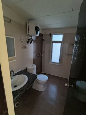 Bathroom in 2.5 BHK Apartment at Mahagun Moderne - Avlon and Betina, Sector 78 – for Sale