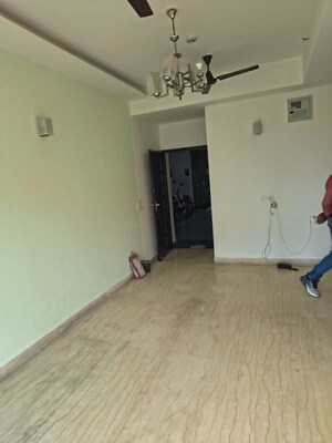 Living Room in 2.5 BHK Apartment at Mahagun Moderne - Avlon and Betina, Sector 78 – for Sale