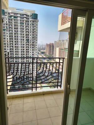 Balcony in 2.5 BHK Apartment at Mahagun Moderne - Avlon and Betina, Sector 78 – for Sale