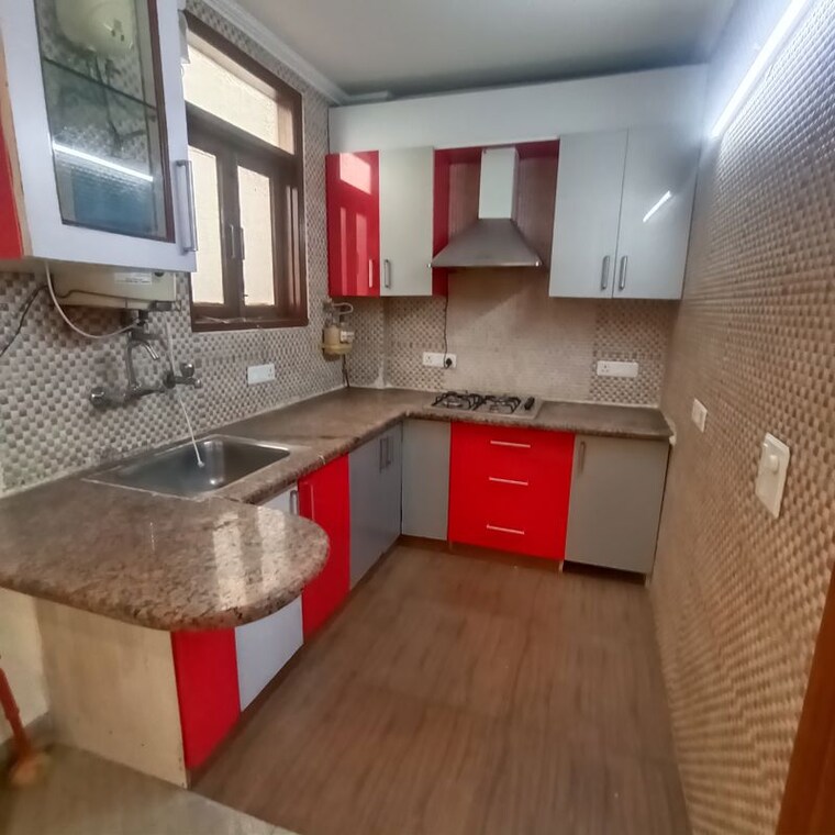 Kitchen, chittaranjan park 3 Bedroom 1250 Sq.Ft. Builder Floor In Chittaranjan Park Delhi 10301707