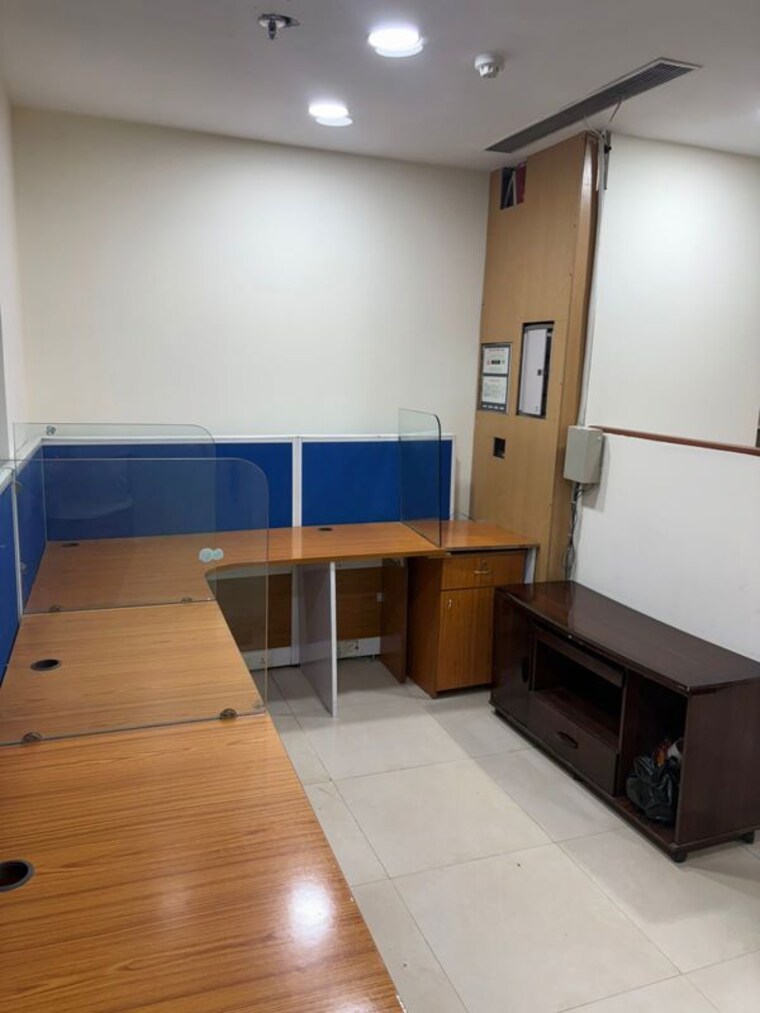 Kitchen, advant-navis-business-park Commercial Office Space 640 Sq.Ft. In Sector 142 Noida 10301695